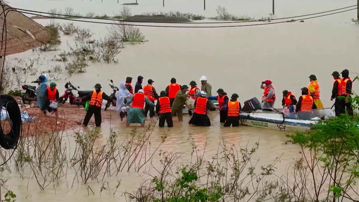 TRỰC TIẾP cầu truyền hình đặc biệt 'Vượt qua lũ dữ' (20h10, VTV1) - Ảnh 4.