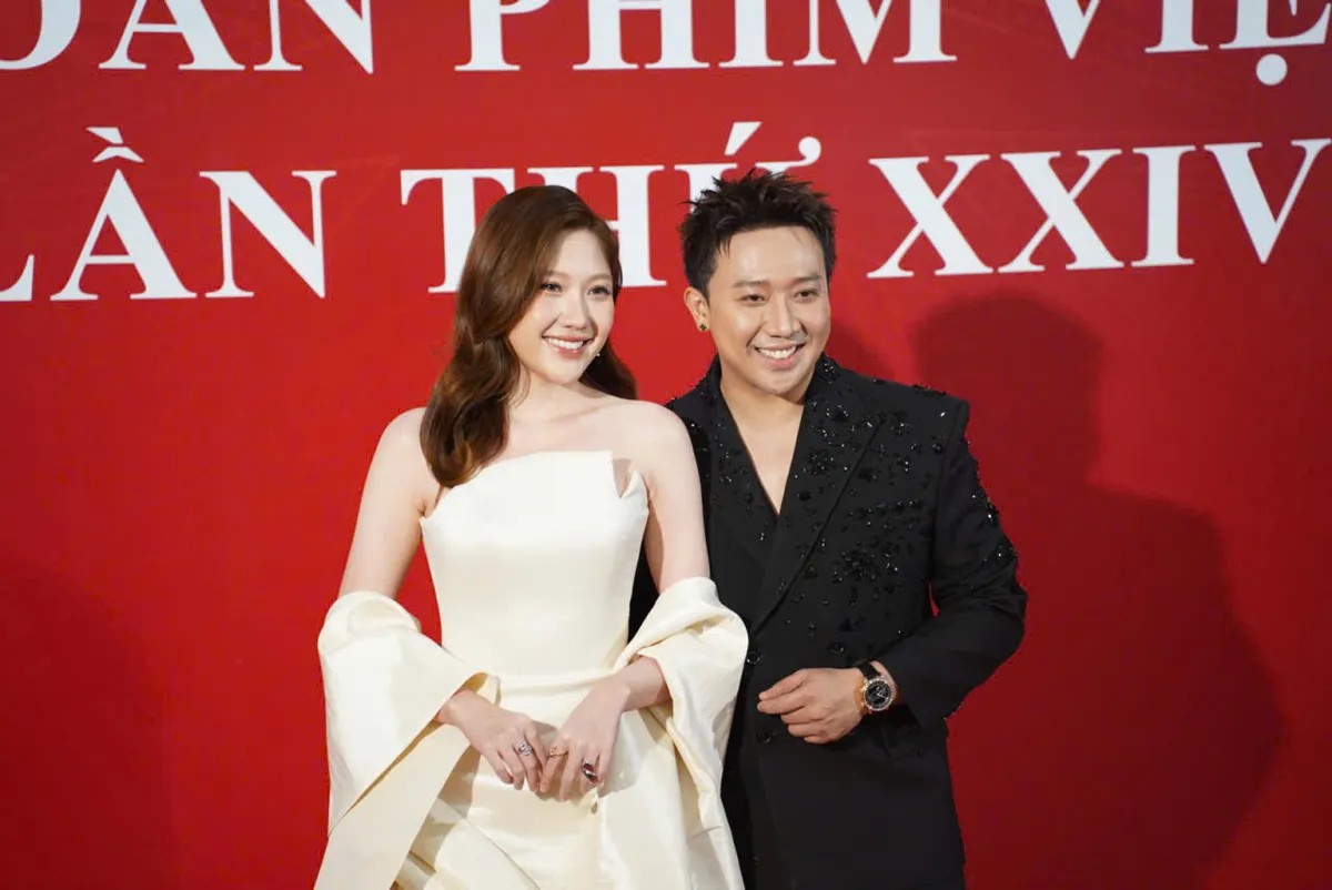 Thảm đỏ bế mạc LHP Việt Nam lần thứ XXIV hội ngộ nhiều đoàn phim Việt nổi bật - Ảnh 3.