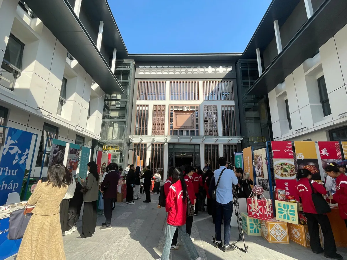 Tuần lễ Văn hoá - Du lịch - Khoa học Quảng Tây (Trung Quốc) khai mạc tại Hà Nội- Ảnh 13.