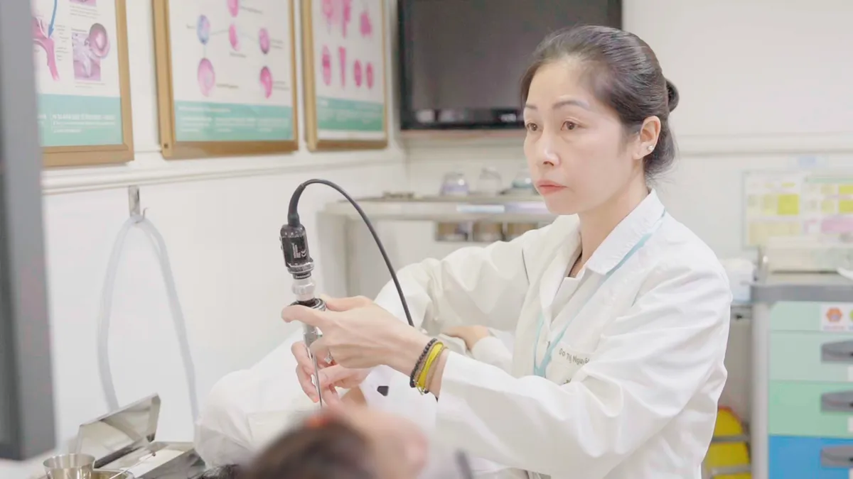 Phát hiện kịp thời ung thư vòm từ dấu hiệu ù tai- Ảnh 2. Phát hiện kịp thời ung thư vòm từ dấu hiệu ù tai- Ảnh 2.