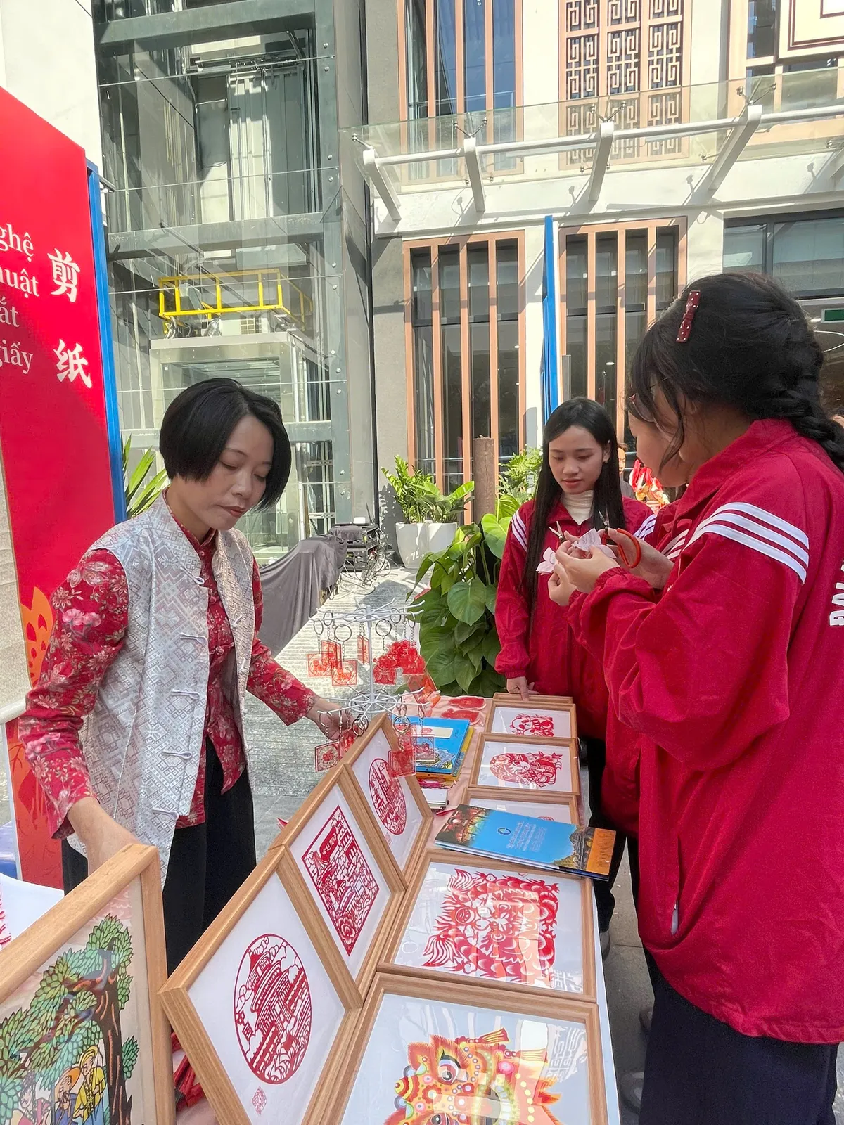 Tuần lễ Văn hoá - Du lịch - Khoa học Quảng Tây (Trung Quốc) khai mạc tại Hà Nội- Ảnh 7.