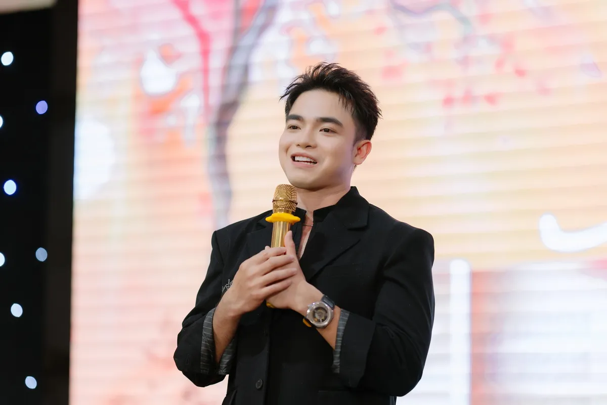 Tác giả trẻ nói gì về việc sử dụng AI để viết văn?- Ảnh 3. Tác giả trẻ nói gì về việc sử dụng AI để viết văn?- Ảnh 3.