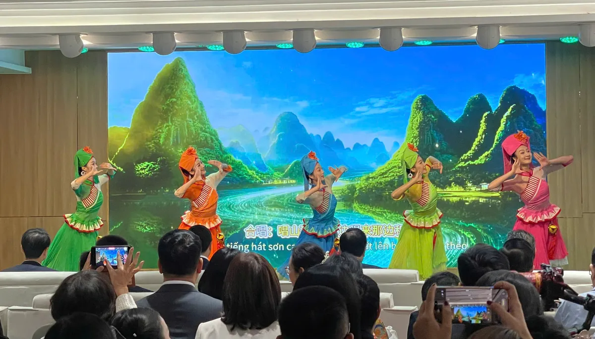 Tuần lễ Văn hoá - Du lịch - Khoa học Quảng Tây (Trung Quốc) khai mạc tại Hà Nội- Ảnh 3.