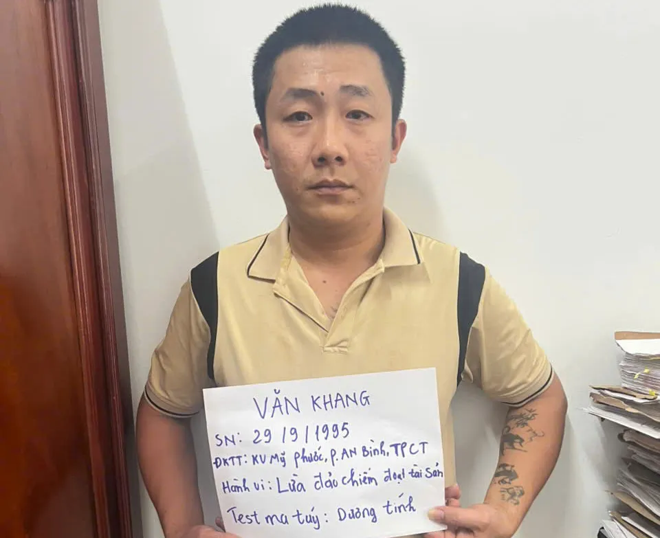 Bắt thêm 3 đối tượng trong đường dây thuê xe ô tô rồi mang đi cầm ở Cần Thơ - Ảnh 1.