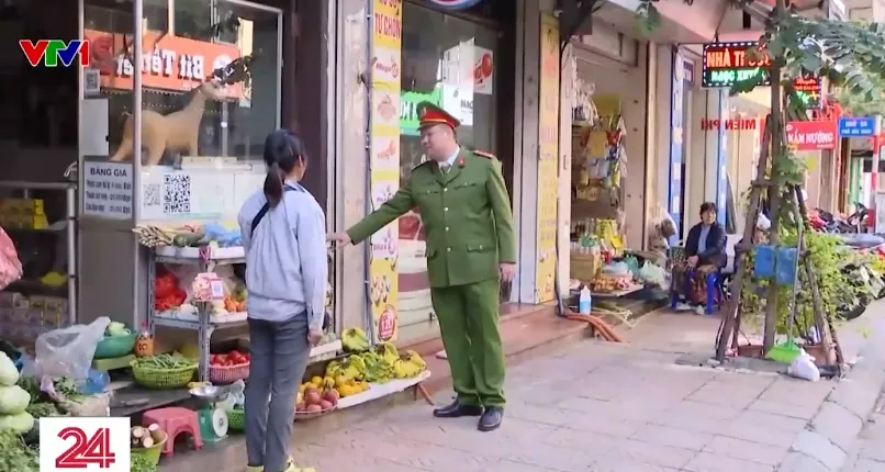 Hà Nội dẹp vỉa hè xây dựng phường văn minh kiểu mẫu - Ảnh 4.