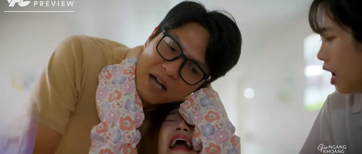 Gió ngang khoảng trời xanh - Tập 48: Lam sinh con, Ngân đột ngột đề nghị Dũng dừng yêu- Ảnh 4. Gió ngang khoảng trời xanh - Tập 48: Lam sinh con, Ngân đột ngột đề nghị Dũng dừng yêu- Ảnh 4.