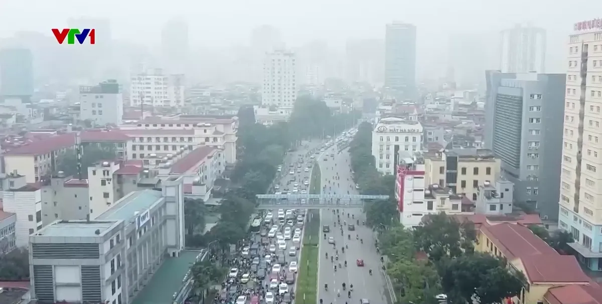 Miền Bắc đối mặt ô nhiễm không khí nghiêm trọng trong 10 ngày tới - Ảnh 1.