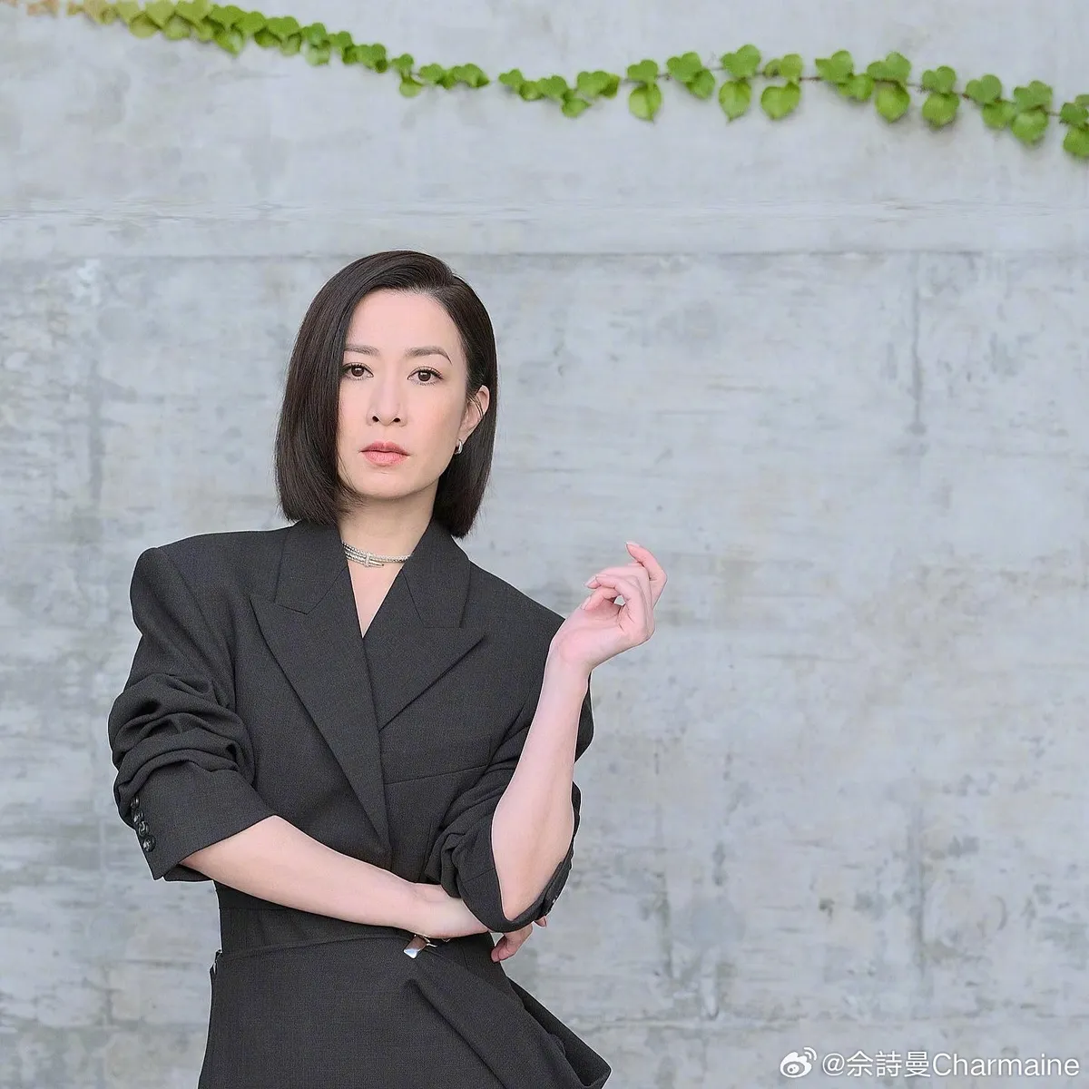 Dương Tử Quỳnh, Châu Nhuận Phát và loạt nghệ sĩ hủy lịch diễn vì vụ cháy ở Hong Kong (Trung Quốc) - Ảnh 1.