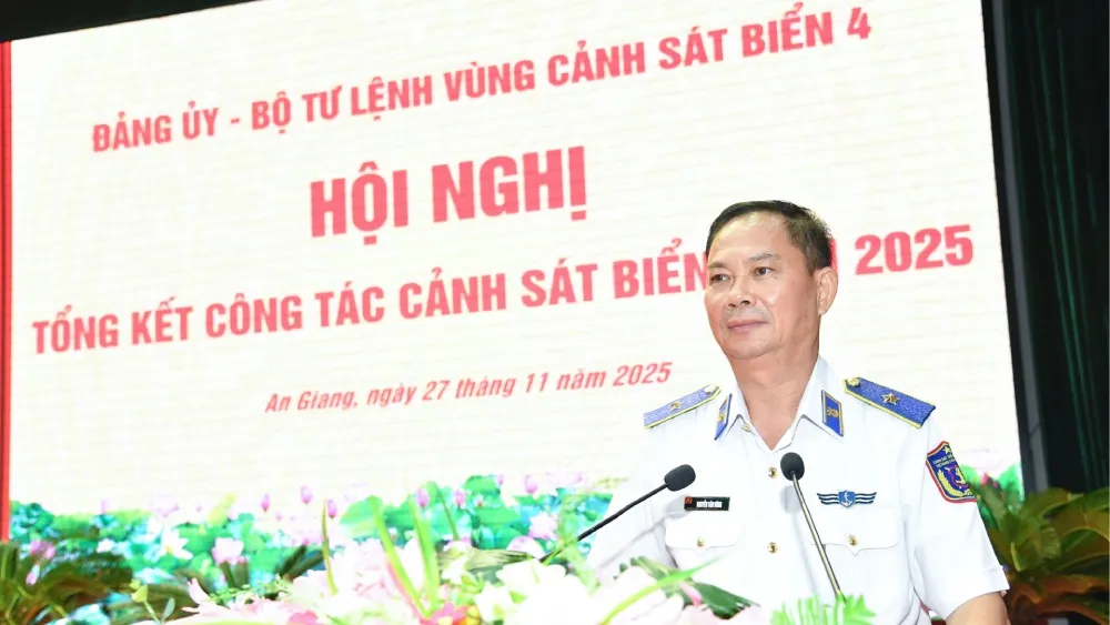 Vùng Cảnh sát biển 4 thu giữ hơn 2 triệu lít dầu DO lậu trên biển Tây Nam- Ảnh 1.