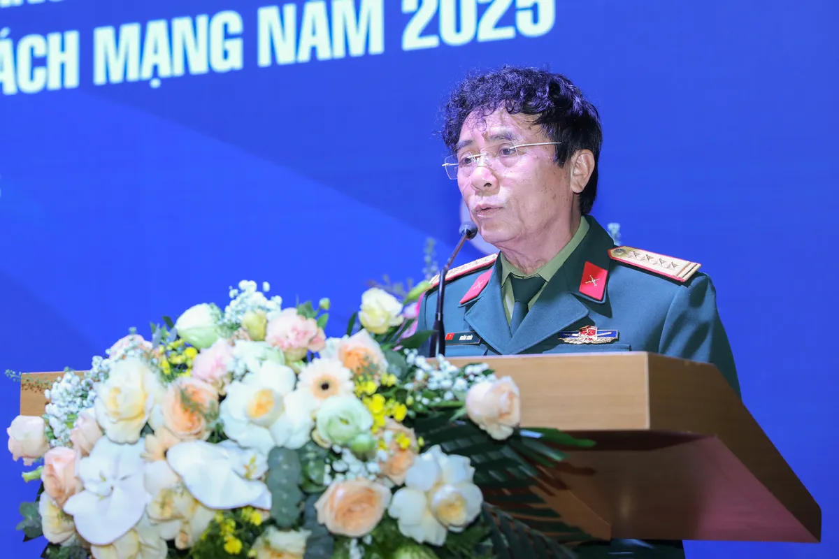 À la recherche d'œuvres d'art exceptionnelles sur les forces armées et la guerre révolutionnaire - Photo 2.