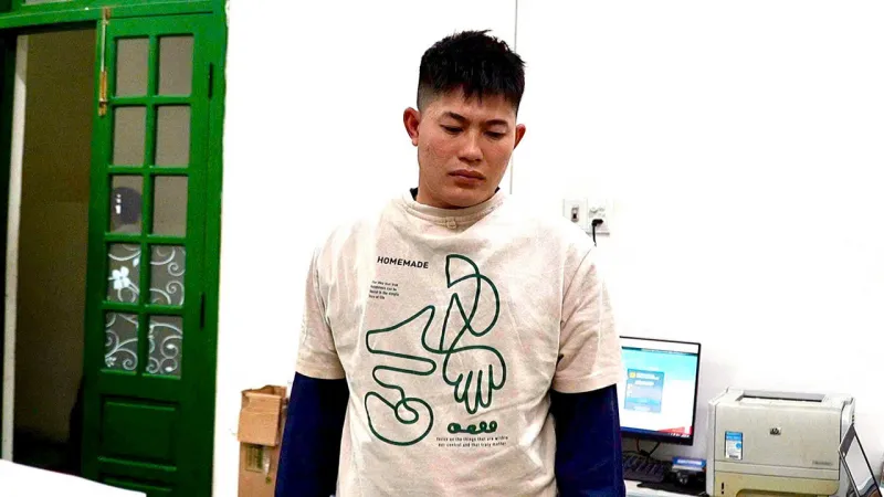 Bắt người cha ôm 2 con nhảy sông Trà Khúc tự tử - Ảnh 1.