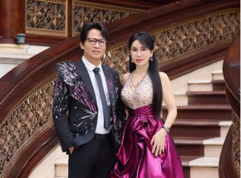 Bộ Công an thu giữ 400.000 USD, 300 lượng vàng SJC, 100 sổ đỏ và 12 siêu xe trong đại án Mailisa - Ảnh 2.