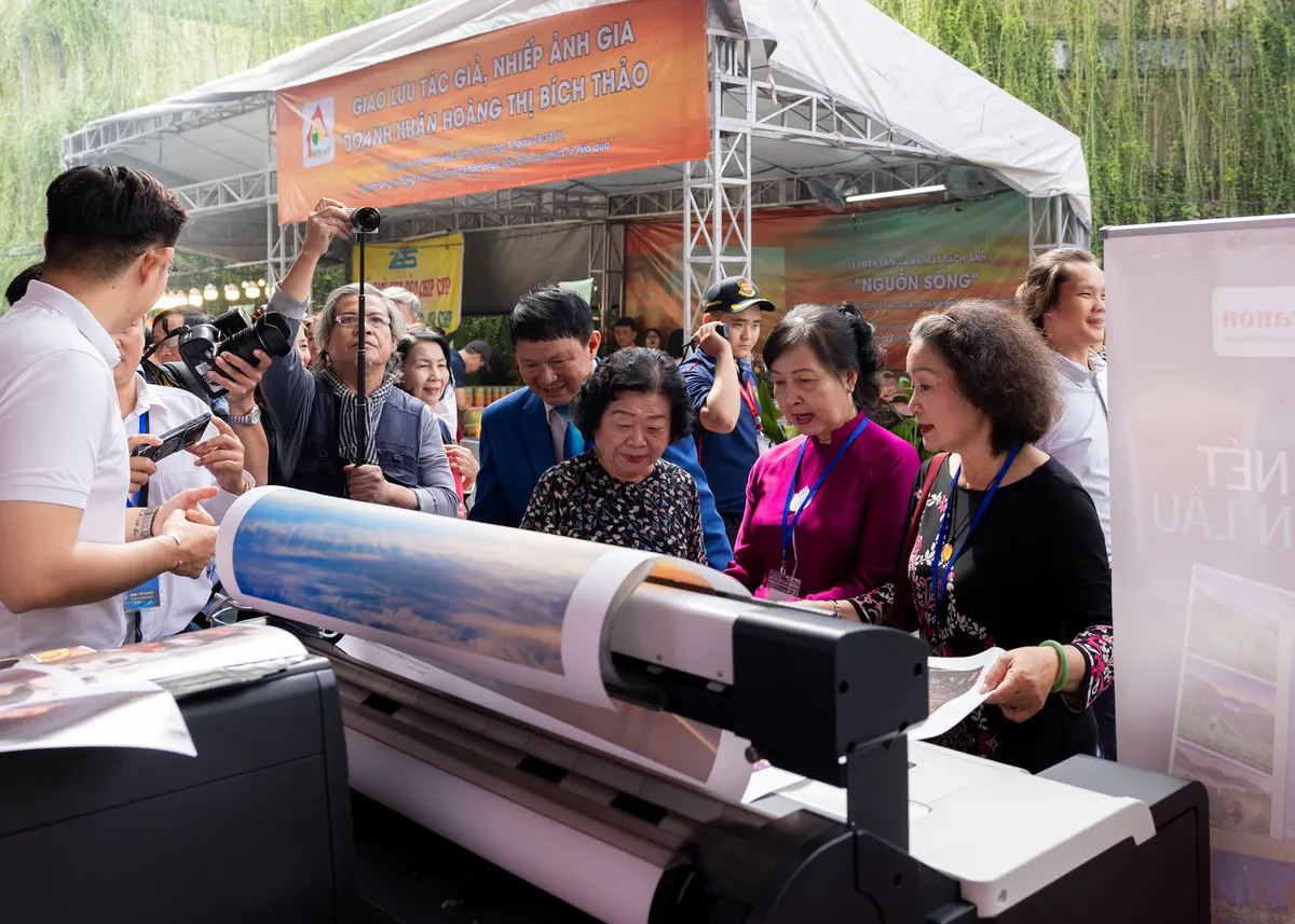 Lễ hội Nhiếp ảnh Quốc tế TP Hồ Chí Minh: Tôn vinh giá trị con người trong kỷ nguyên AI- Ảnh 5.