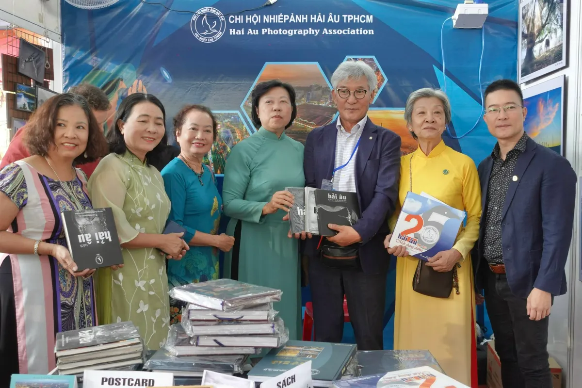 Lễ hội Nhiếp ảnh Quốc tế TP Hồ Chí Minh: Tôn vinh giá trị con người trong kỷ nguyên AI- Ảnh 7.