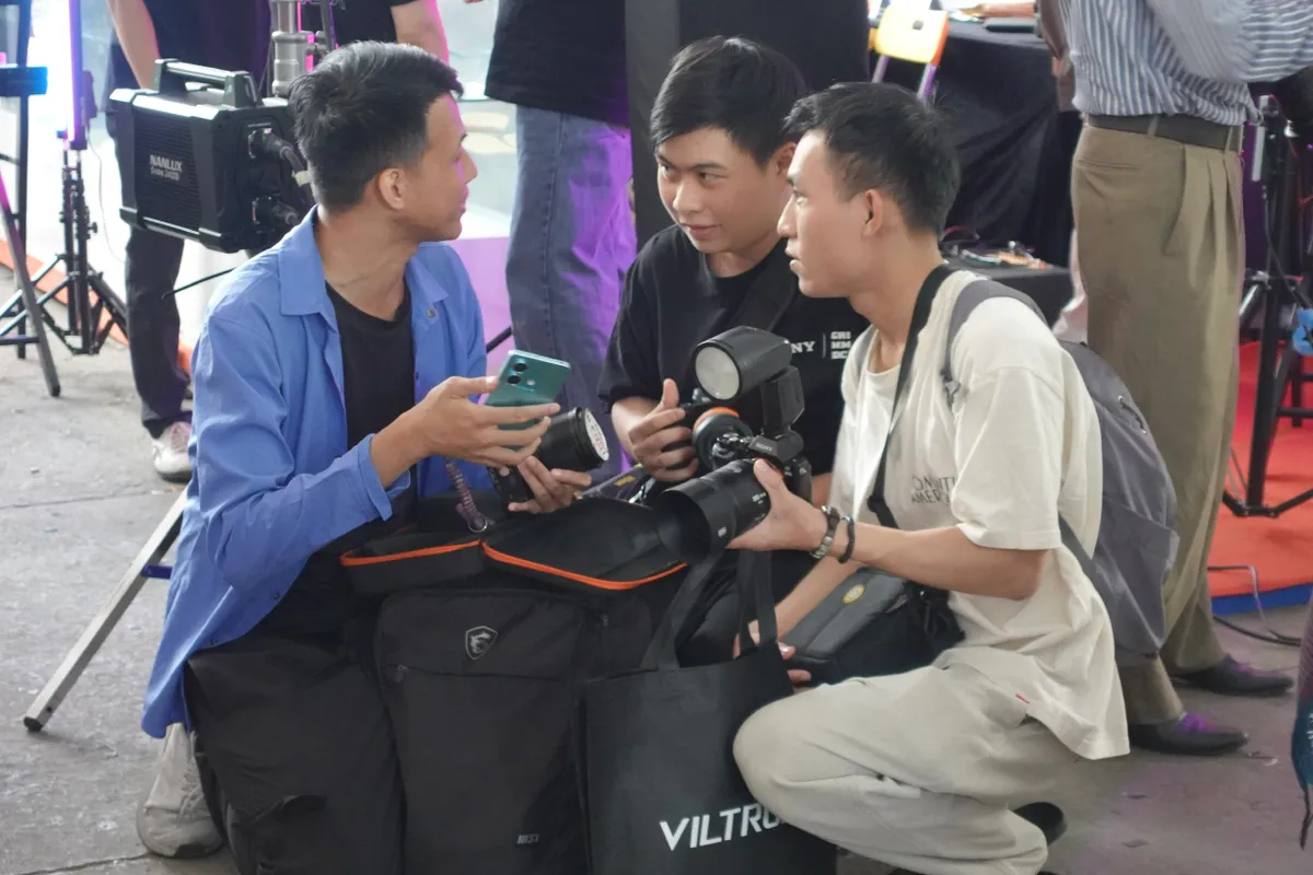 Lễ hội Nhiếp ảnh Quốc tế TP Hồ Chí Minh: Tôn vinh giá trị con người trong kỷ nguyên AI- Ảnh 13.