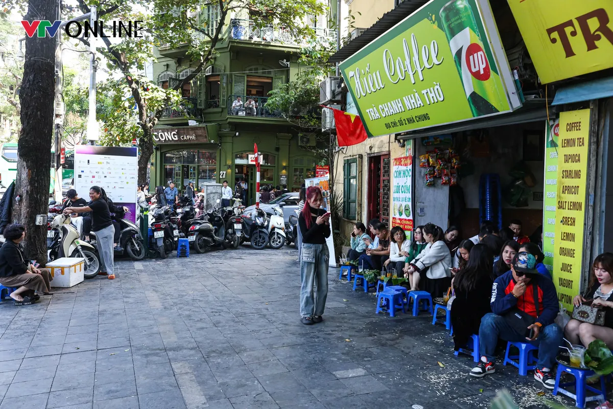 Nhiều tuyến phố tại phường Hoàn Kiếm sạch thoáng sau nhiều ngày ra quân xử lý - Ảnh 10.