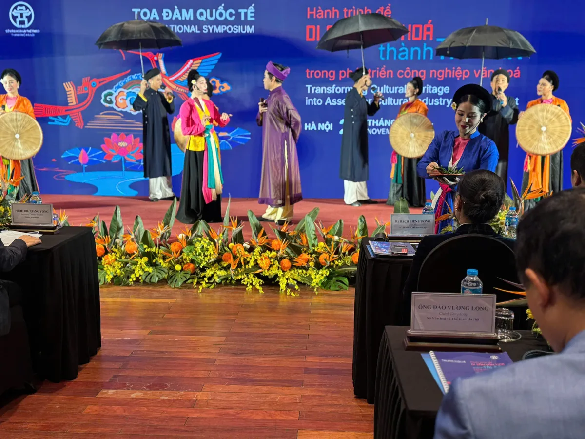 Để di sản văn hóa có thể “kiếm tiền” - Ảnh 1.