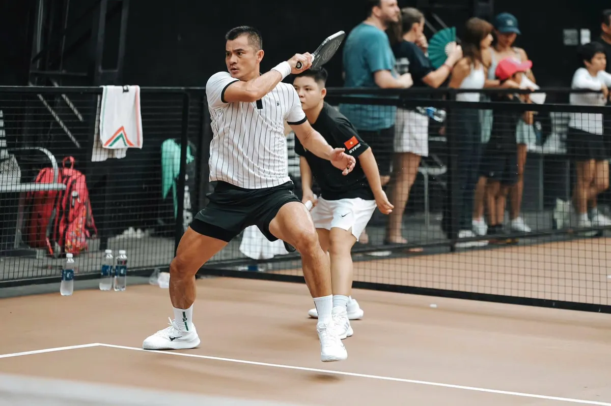 "Vua lưới" Quốc Khánh lên ngôi vô địch Pickleball D-Joy VietNam Master Petrolimex Cup 2025
- Ảnh 2.
