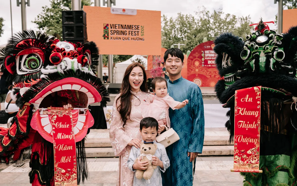 Xuân Quê hương 2025 tại Perth: Hơi thở Tết Việt giữa lòng Tây Úc và những tấm lòng hướng về miền Trung - Ảnh 5.