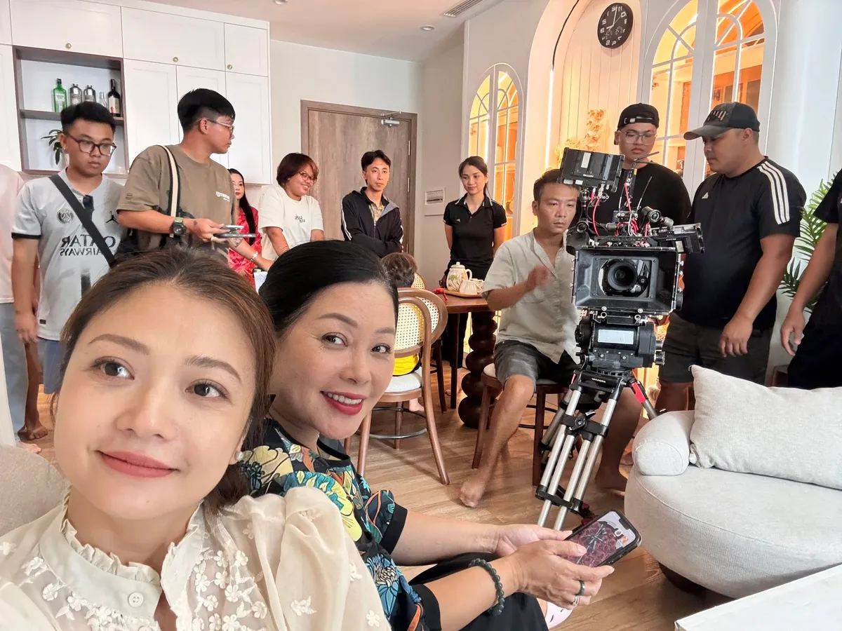 NSND Tự Long đón tin vui, Soobin tiếp tục ủng hộ đồng bào miền Trung - Ảnh 5. NSND Tự Long đón tin vui, Soobin tiếp tục ủng hộ đồng bào miền Trung - Ảnh 5.