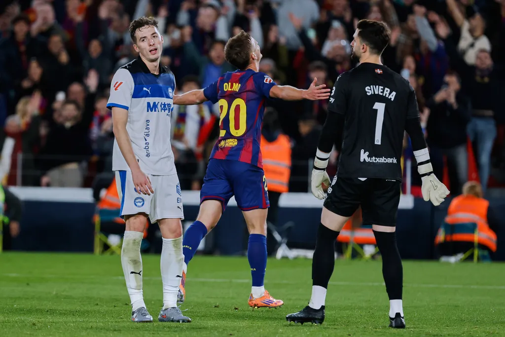 Yamal tỏa sáng, Barcelona vượt Real Madrid trên BXH- Ảnh 3.