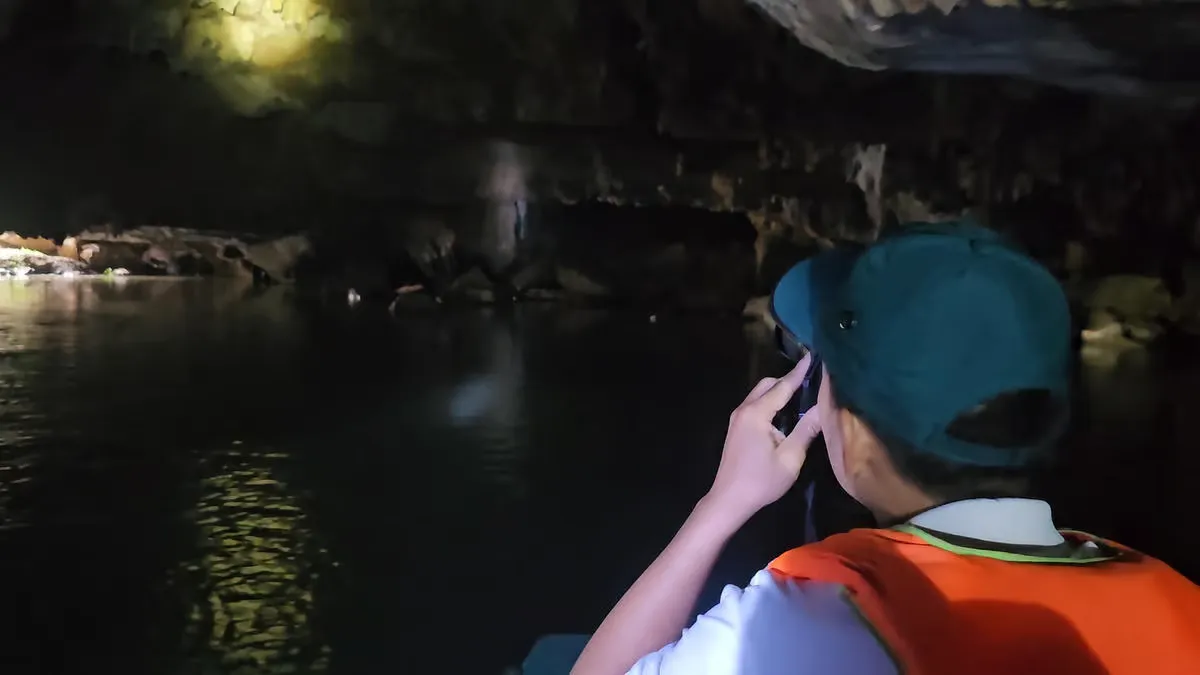 Vẻ đẹp huyền ảo của Hang Bụt trong quần thể danh thắng Ninh B&igrave;nh- Ảnh 4.