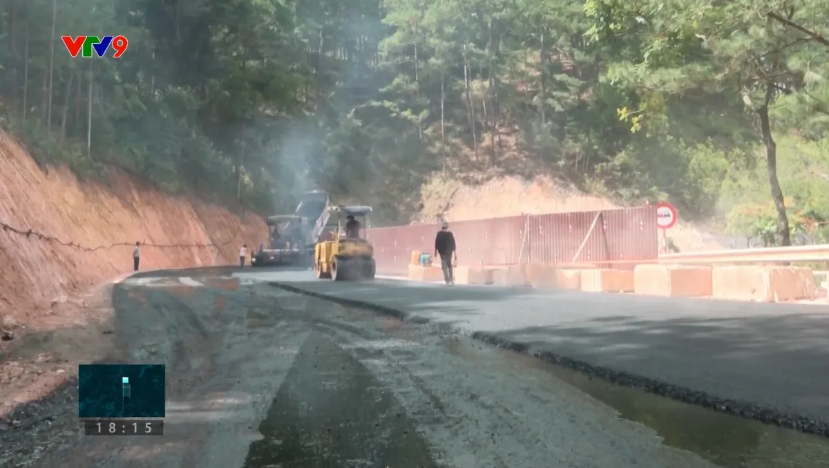 Đảm bảo lưu thông trên quốc lộ 20 qua đèo Mimosa