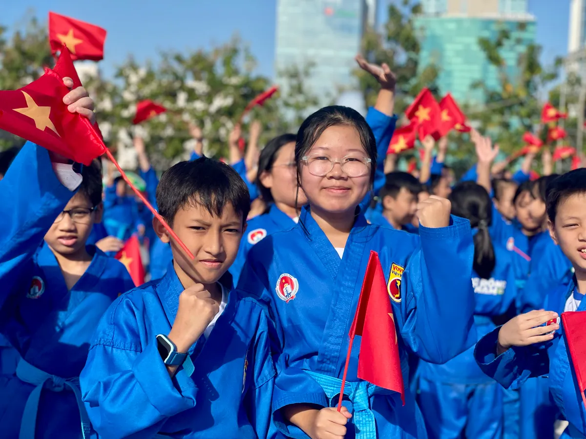60.000 học sinh TP Hồ Chí Minh xác lập kỷ lục thế giới đồng diễn Vovinam - Ảnh 12.