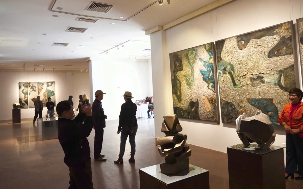 Triển lãm Hội họa – Điêu khắc Đinh Phong mang đến nhiều cảm xúc mới mẻ 