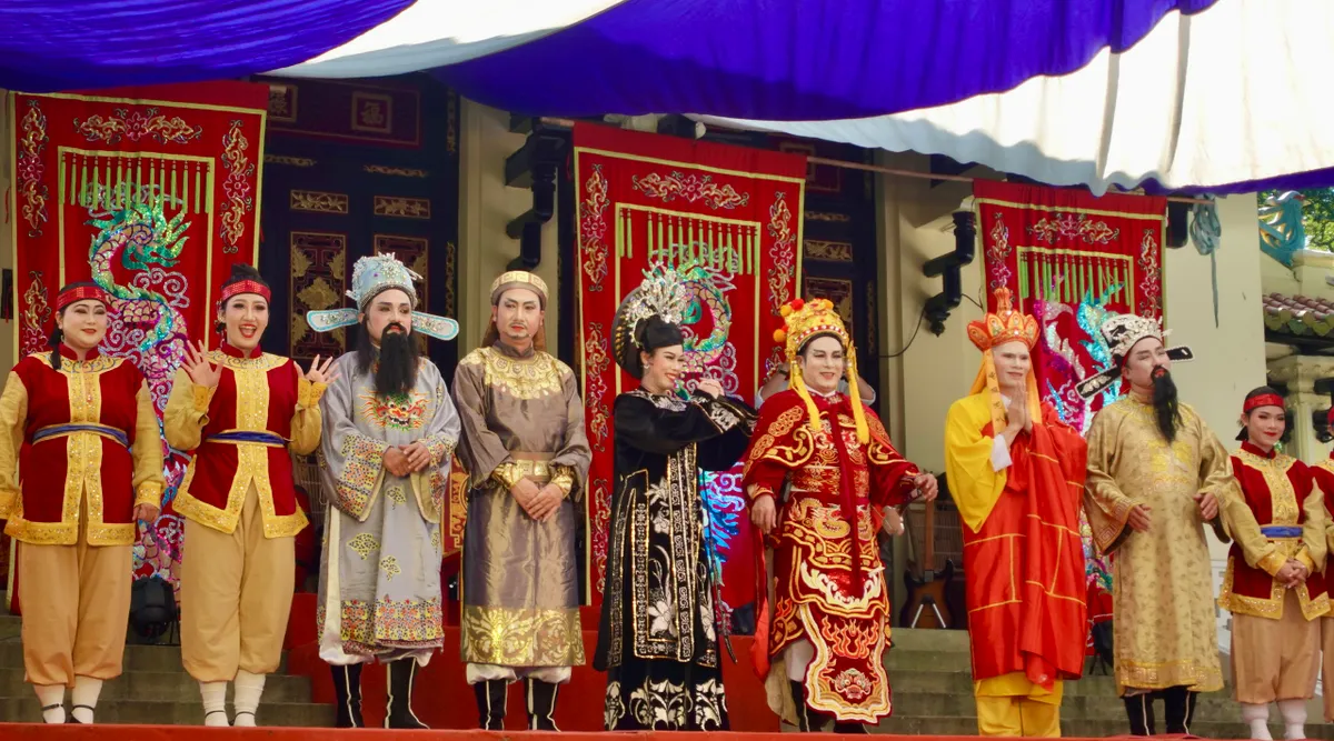 Nghệ thuật truyền thống xuống phố- Ảnh 12. Nghệ thuật truyền thống xuống phố- Ảnh 12.