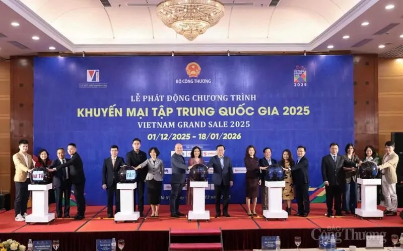 Các đại biểu thực hiện nghi thức phát động chương trình - Ảnh: Báo Công Thương