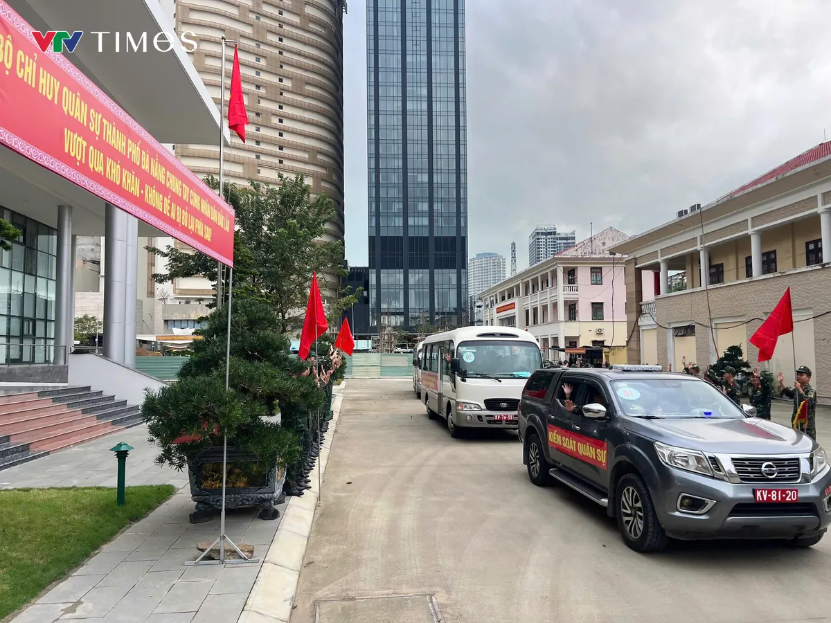 Đà Nẵng xuất quân thực hiện “Chiến dịch Quang Trung” xây nhà cho dân vùng lũ Đắk Lắk - Ảnh 3.