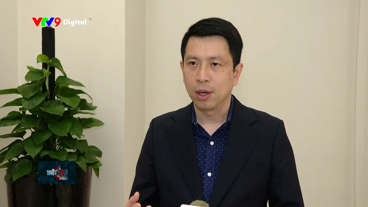 tc24h-0112-1 phan lê thành long.jpg