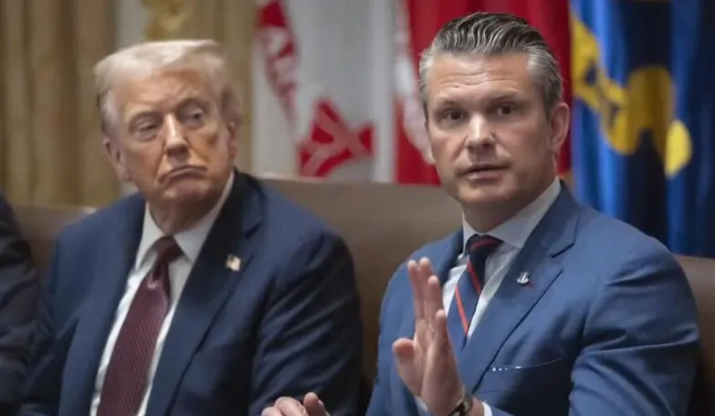 Nhà Trắng: Mỹ tấn công tàu nghi chở ma túy từ Venezuela là hợp pháp - Ảnh 1.