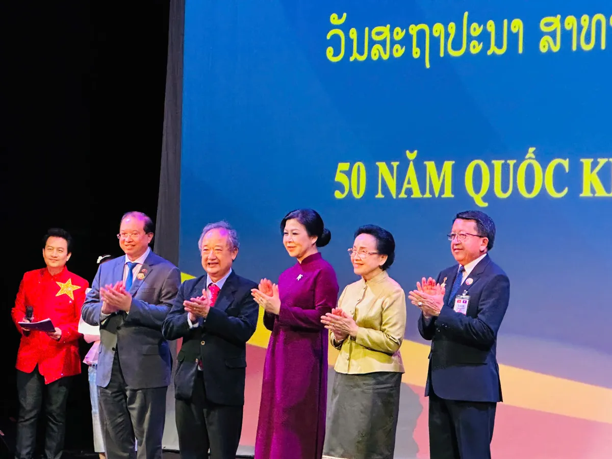 Tuần phim Việt Nam tại Lào: Minh chứng sinh động về tình hữu nghị son sắt - Ảnh 1.