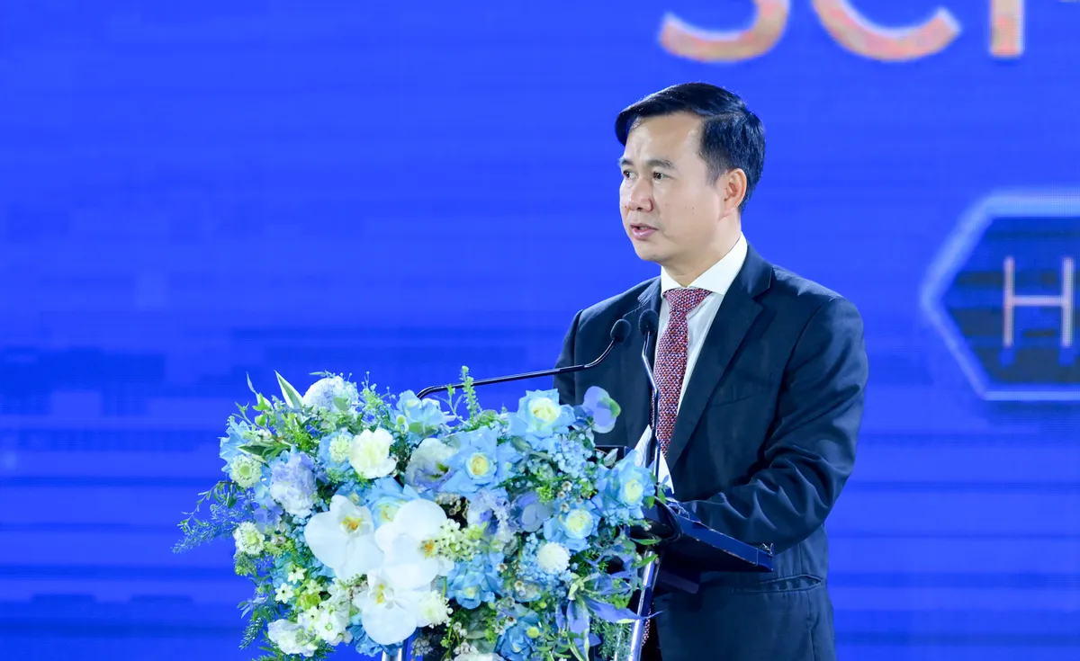 Việt Nam sẽ ban hành Bộ quy tắc đạo đức AI quốc gia - Ảnh 2.