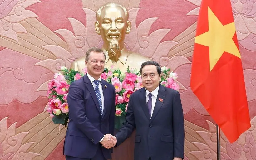 Chủ tịch Quốc hội Trần Thanh Mẫn tiếp ông Andrey Vladimirovich Yatskin, Phó Chủ tịch Thứ nhất Hội đồng Liên bang Quốc hội Liên bang Nga. (Ảnh: TTXVN)