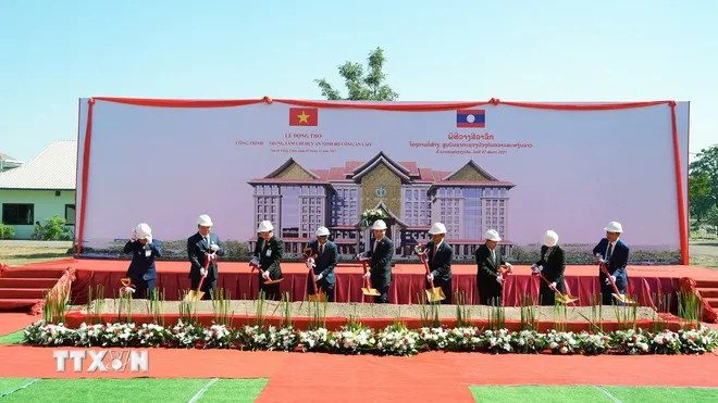 Thúc đẩy hợp tác toàn diện, hiệu quả giữa Bộ Công an hai nước Việt Nam - Lào - Ảnh 2.