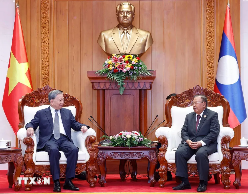 Tổng Bí thư Tô Lâm thăm các nguyên lãnh đạo Lào - Ảnh 2.