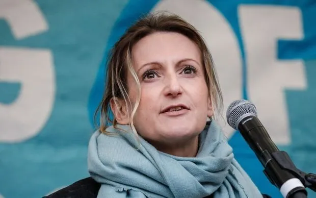 Bà Melissa Green cho biết tổ chức muốn phụ nữ chuyển giới tiếp tục là một phần của WI và sẽ mở các “nhóm chị em” từ tháng 4/2026 (Ảnh: Alamy)