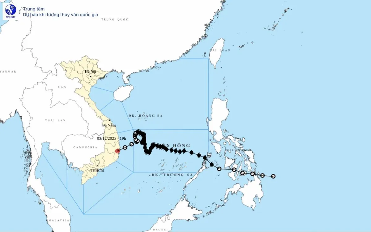 Tin cuối cùng về cơn bão số 15. Ảnh: KTTV