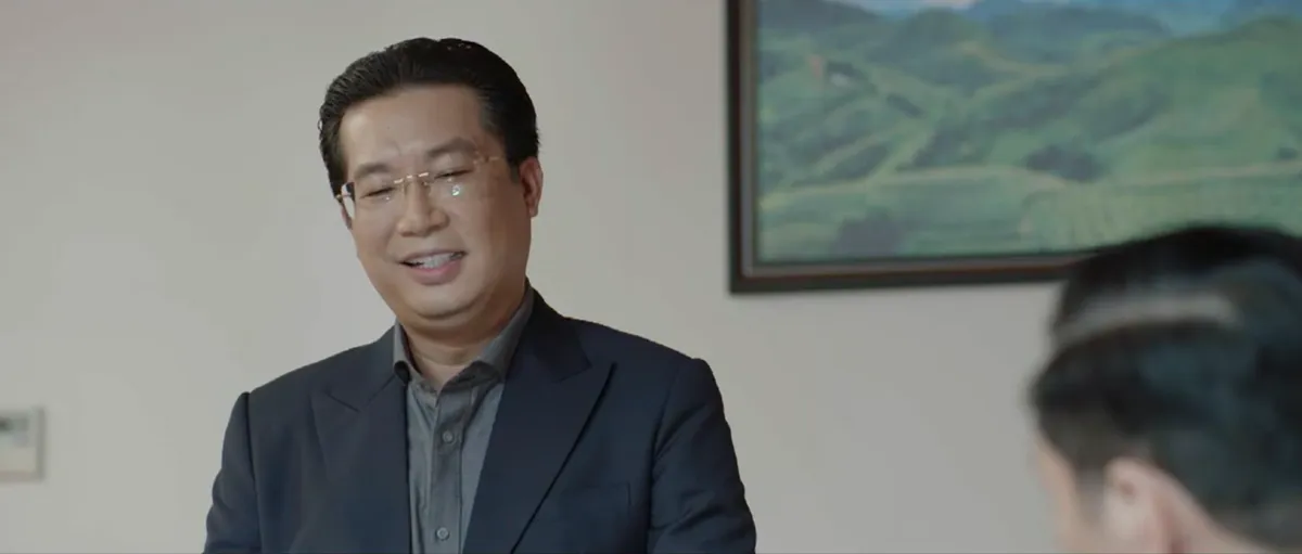 Lằn ranh - Tập 24: Khắc gặp nguy cơ xuống làm nhân viên quèn, chỉ còn lại người tình ở bên- Ảnh 7.