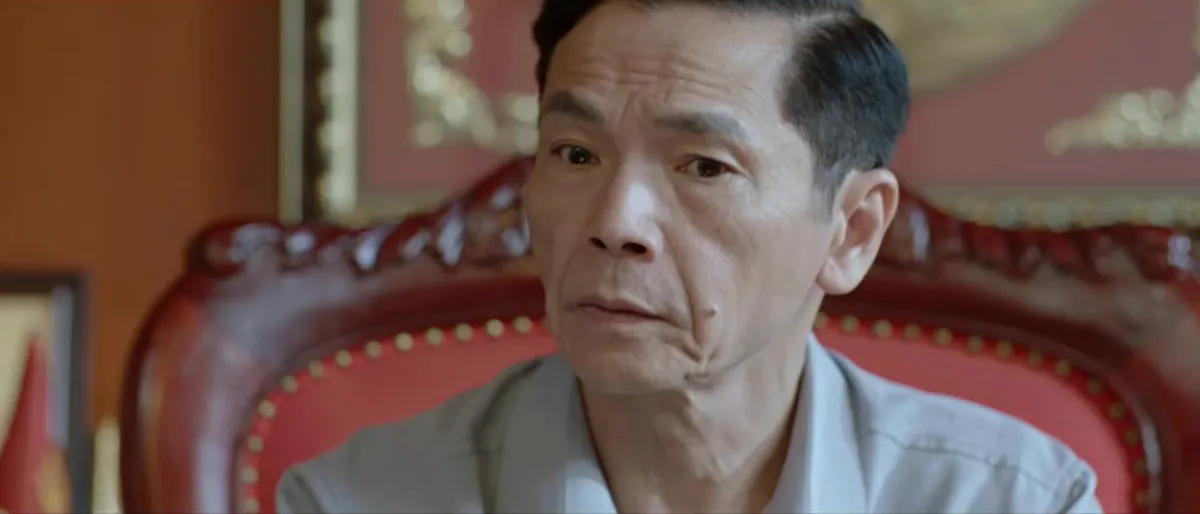 Lằn ranh - Tập 24: Khắc gặp nguy cơ xuống làm nhân viên quèn, chỉ còn lại người tình ở bên- Ảnh 6.