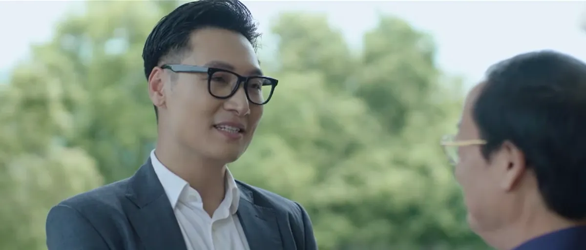 Lằn ranh - Tập 24: Khắc gặp nguy cơ xuống làm nhân viên quèn, chỉ còn lại người tình ở bên- Ảnh 9.