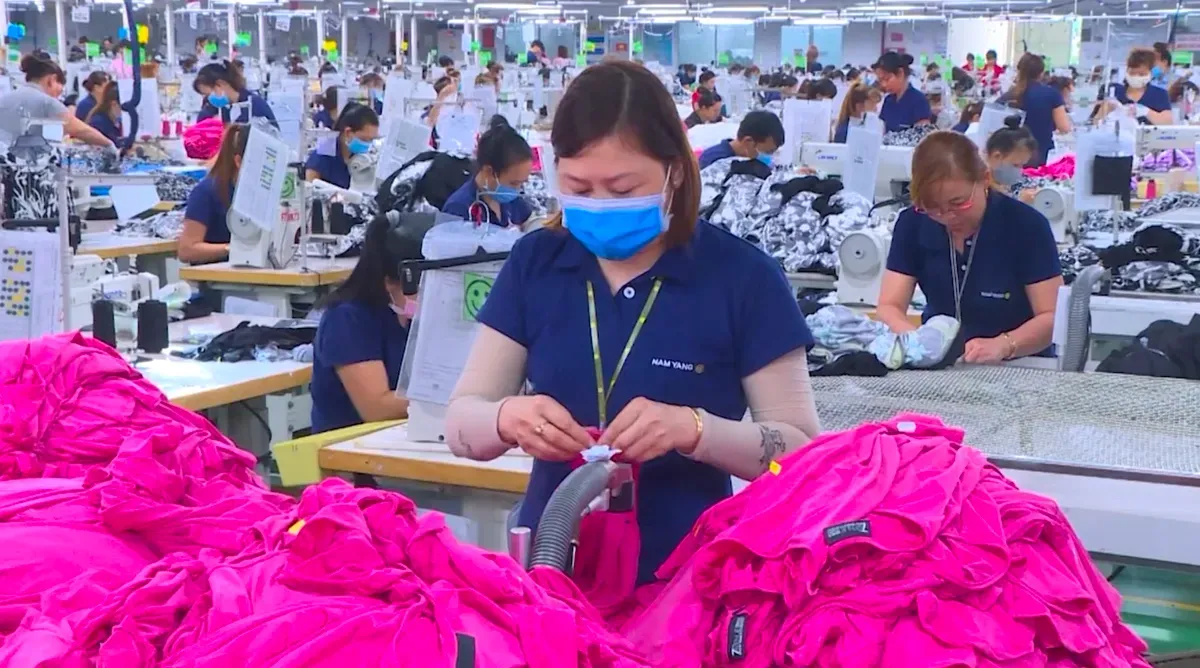 Đồng Nai vượt mục tiêu GRDP 2025, công nghiệp và xuất khẩu dẫn đầu- Ảnh 1. Đồng Nai vượt mục tiêu GRDP 2025, công nghiệp và xuất khẩu dẫn đầu- Ảnh 1.