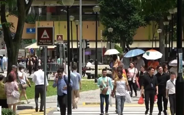 Xu hướng “đóng băng” tuyển dụng  hiện có tác động nhất định tới người lao động.