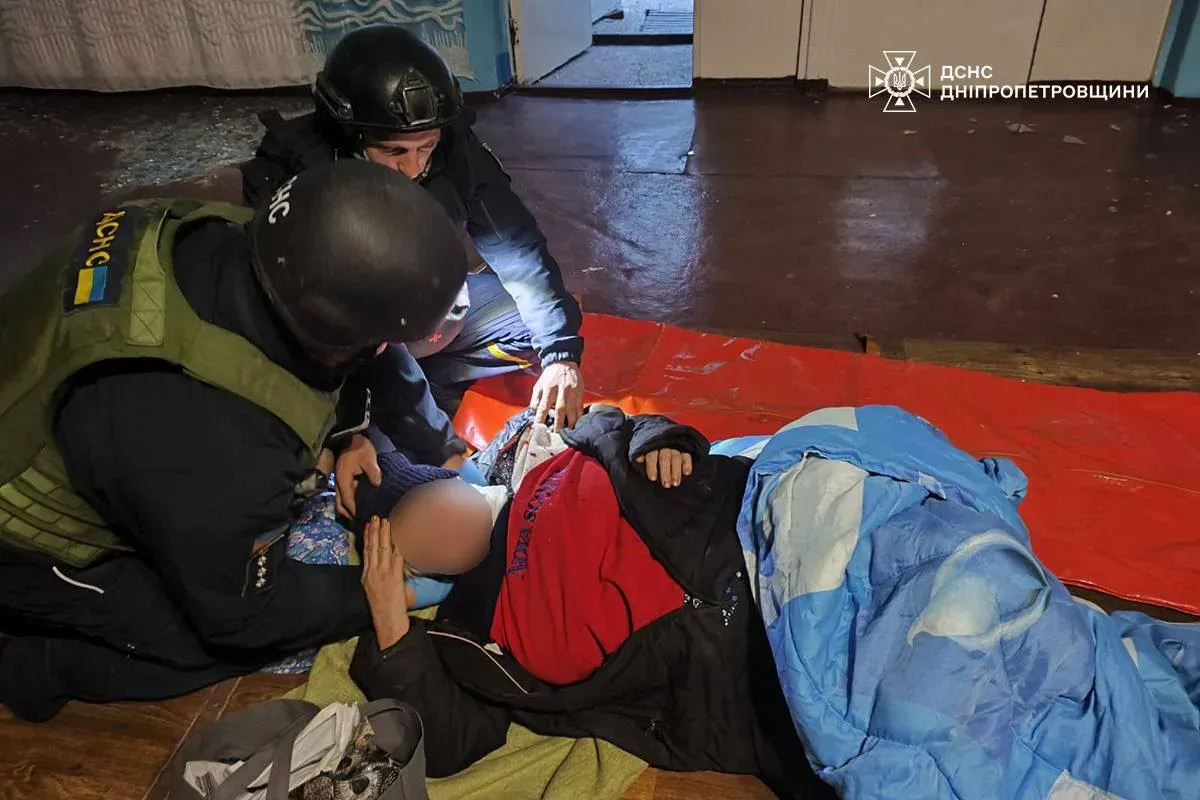 Ukraine cáo buộc Nga sử dụng hàng trăm quả bom dẫn đường tấn công nhiều thành phố- Ảnh 1.