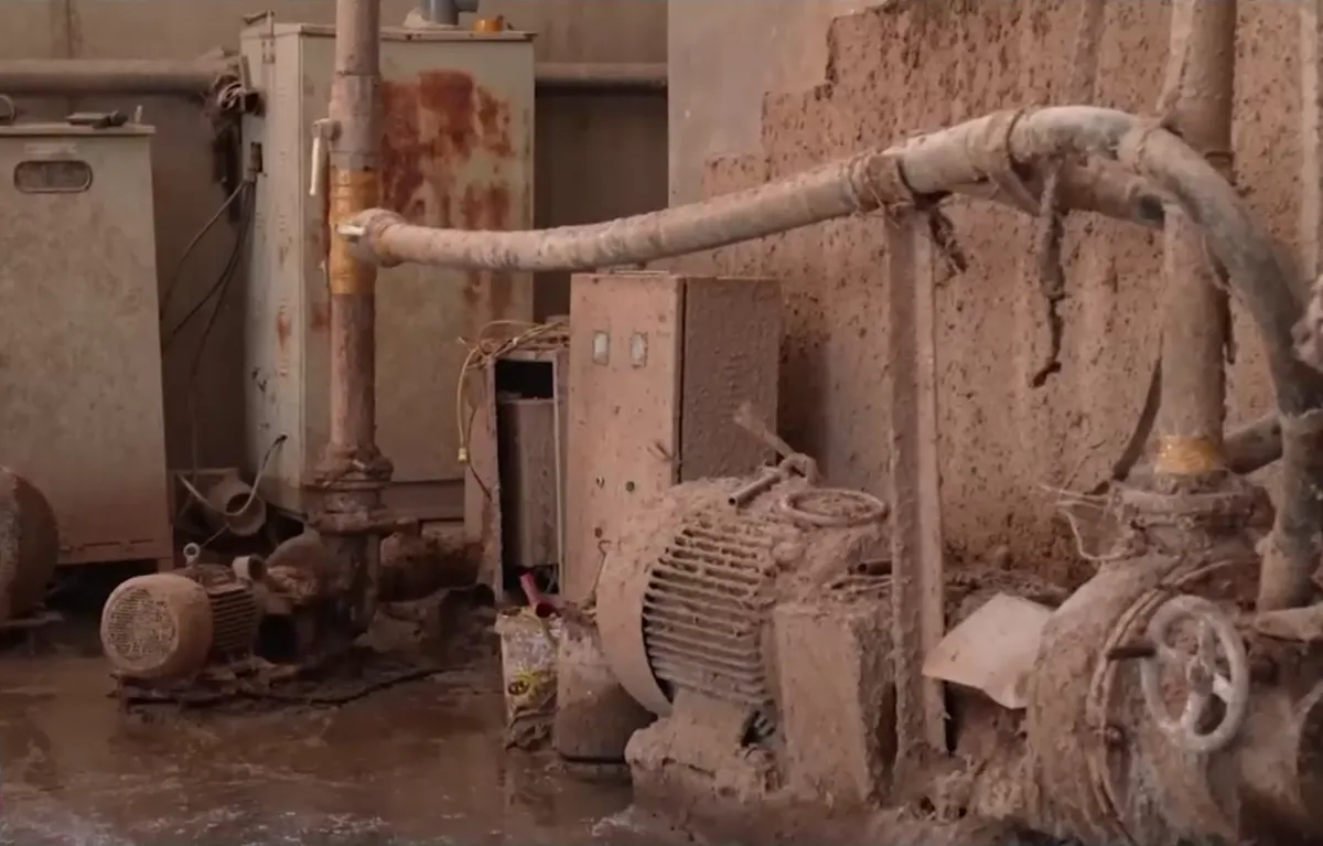 Nở rộ c&aacute;c cơ sở sản xuất t&aacute;i chế giấy kh&ocirc;ng ph&eacute;p tại nhiều địa phương - Ảnh 2.