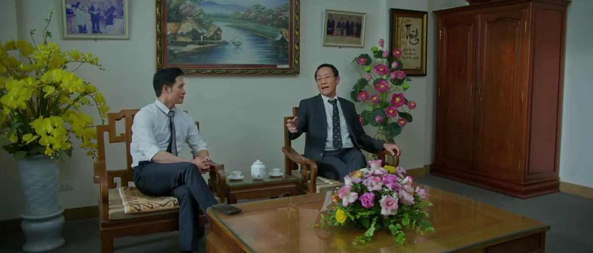 Gia đình trái dấu - Tập 3: Nữ sinh nhạc viện 2 lần giẫm lên giày trắng của thiếu gia- Ảnh 5. Gia đình trái dấu - Tập 3: Nữ sinh nhạc viện 2 lần giẫm lên giày trắng của thiếu gia- Ảnh 5.