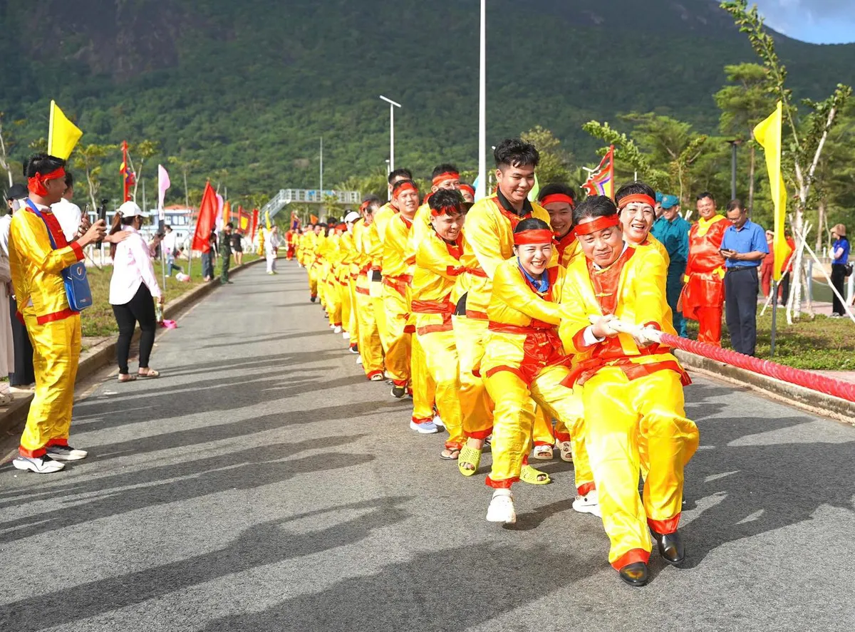 Nhiều hoạt động văn hóa đặc sắc tại Lễ hội truyền thống Lễ giỗ Bà Phi Yến - Ảnh 2.